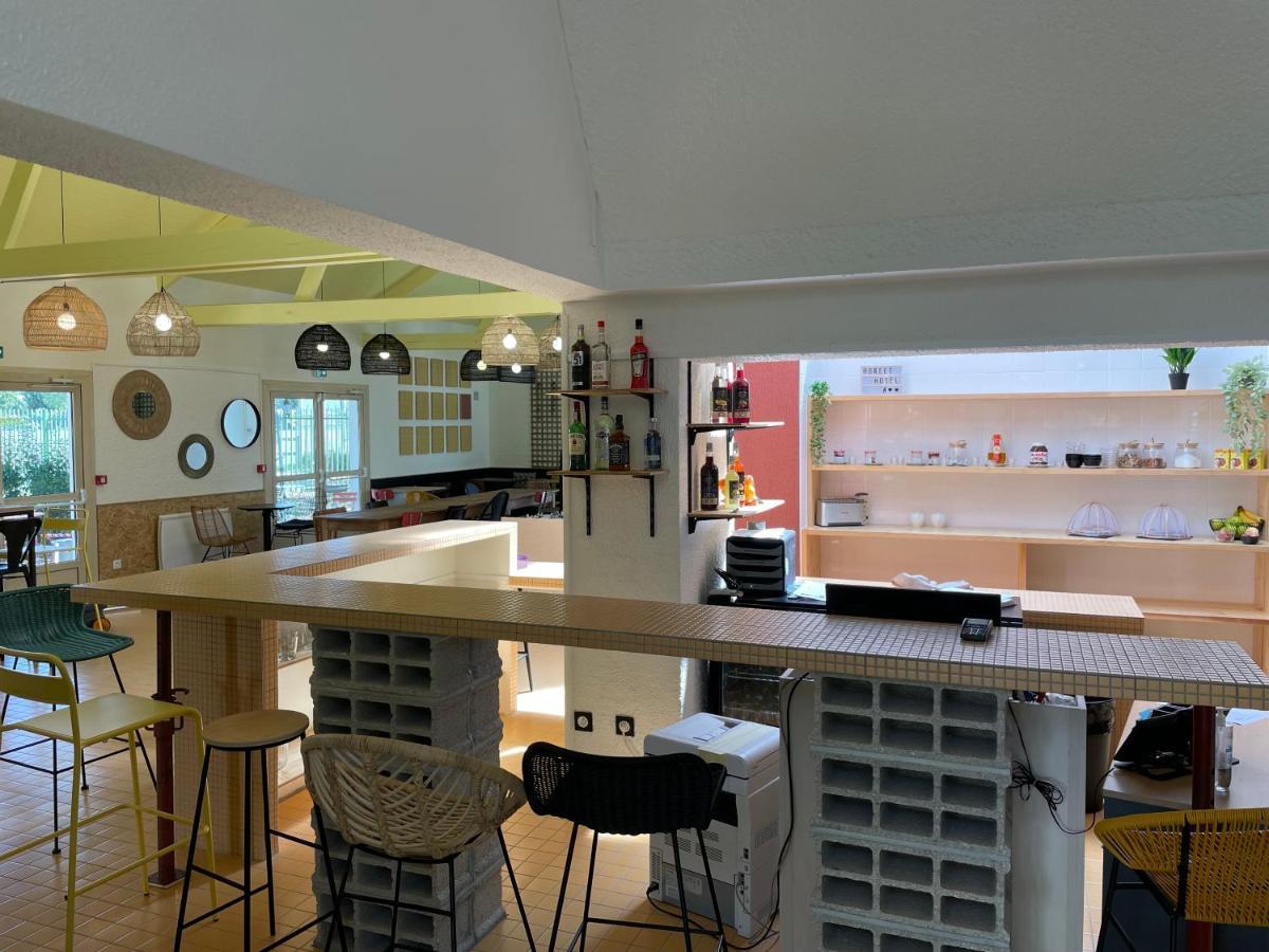 Greet Hotel Villeneuve La Garenne - Renove Екстериор снимка