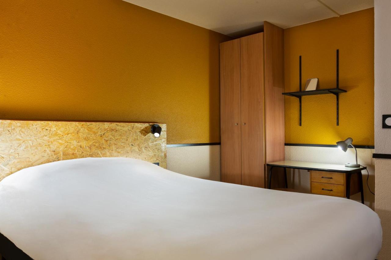 Greet Hotel Villeneuve La Garenne - Renove Екстериор снимка
