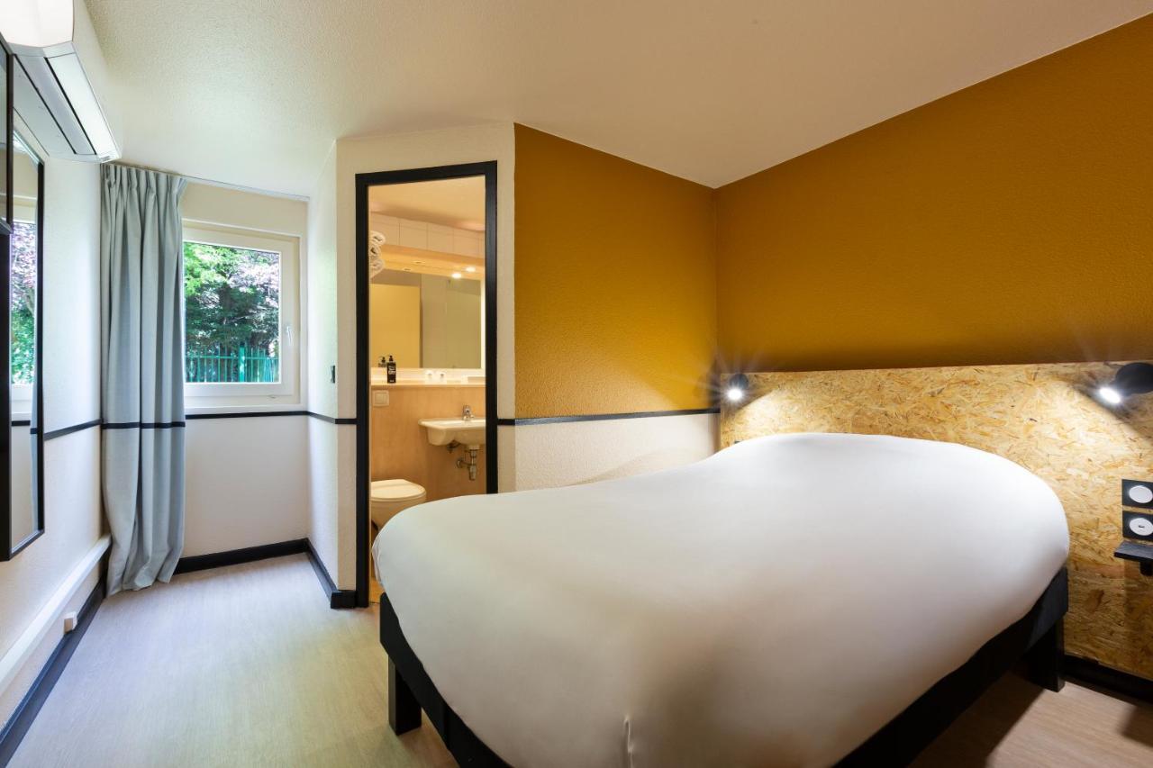Greet Hotel Villeneuve La Garenne - Renove Екстериор снимка