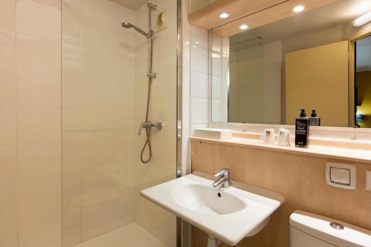 Greet Hotel Villeneuve La Garenne - Renove Екстериор снимка