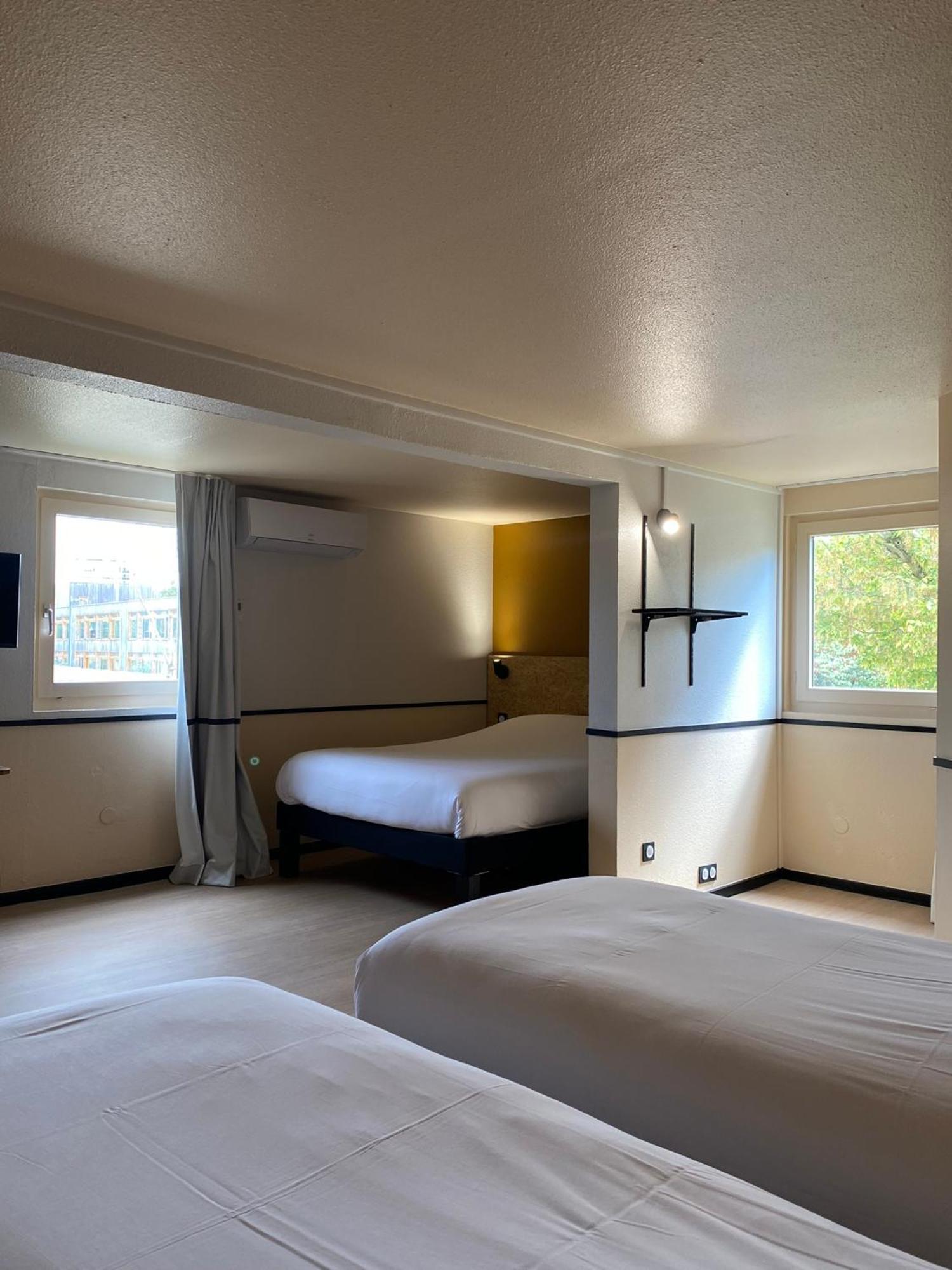 Greet Hotel Villeneuve La Garenne - Renove Екстериор снимка