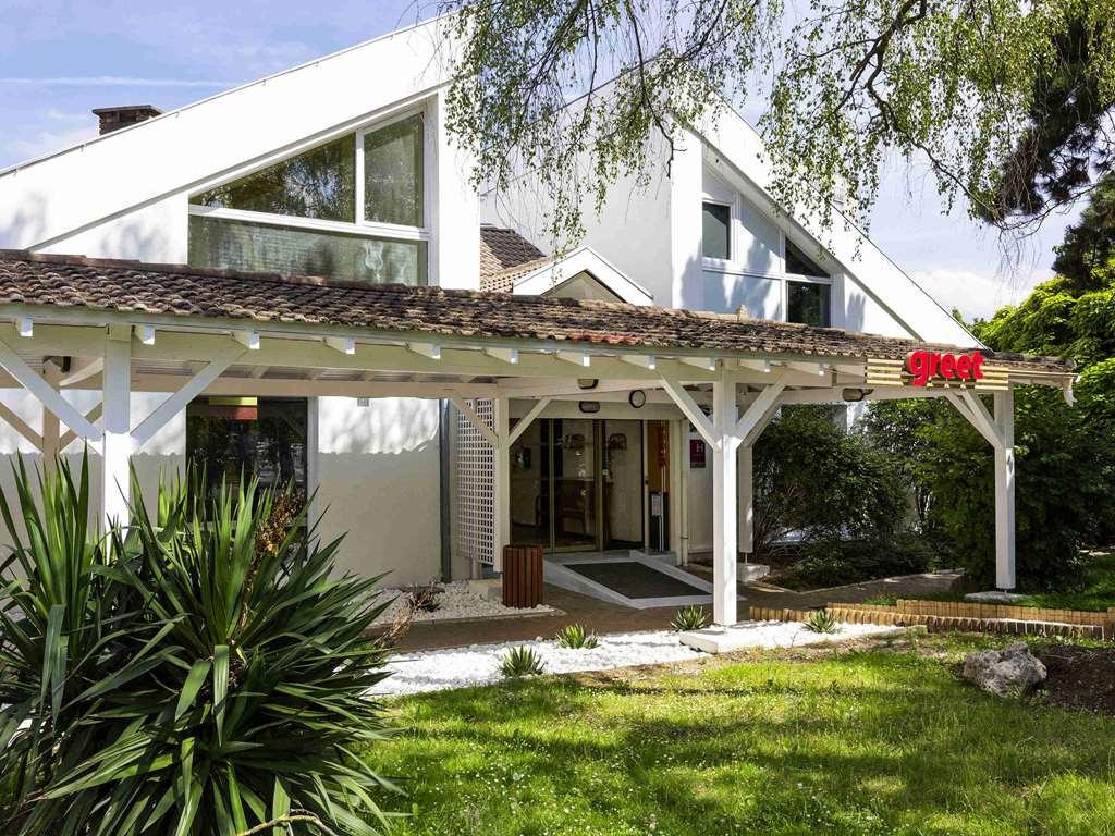 Greet Hotel Villeneuve La Garenne - Renove Екстериор снимка