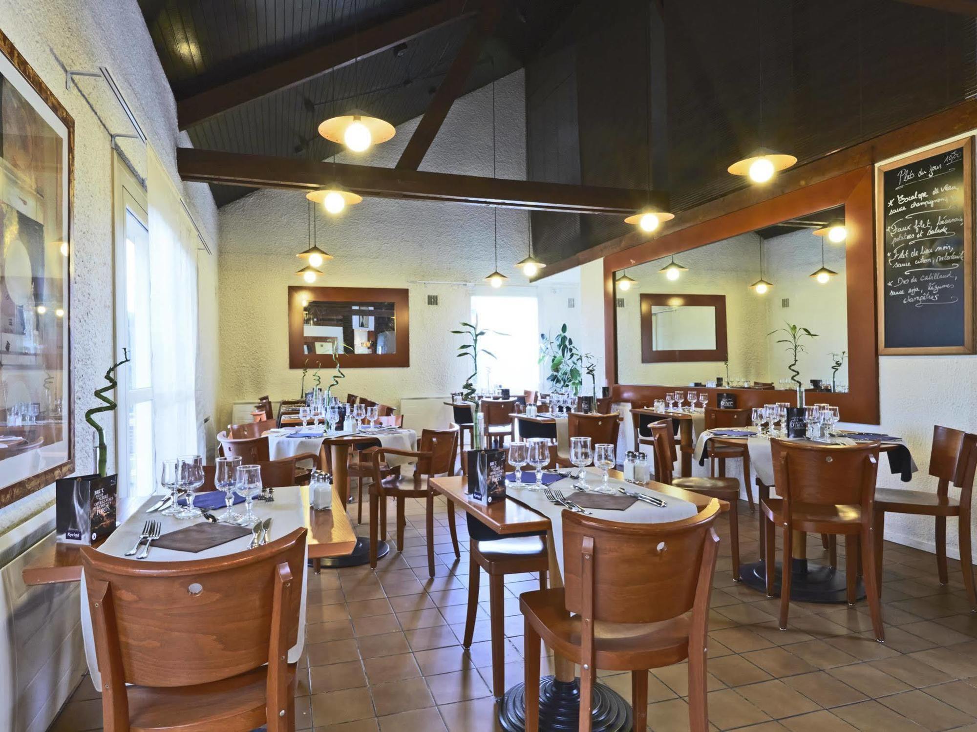 Greet Hotel Villeneuve La Garenne - Renove Екстериор снимка
