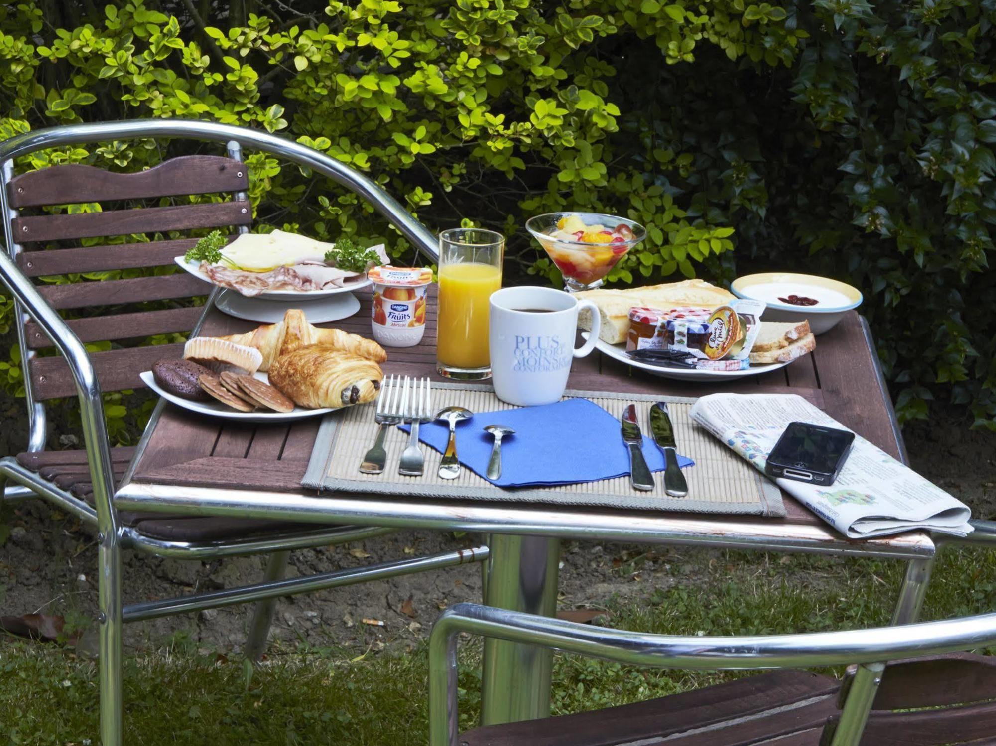 Greet Hotel Villeneuve La Garenne - Renove Екстериор снимка